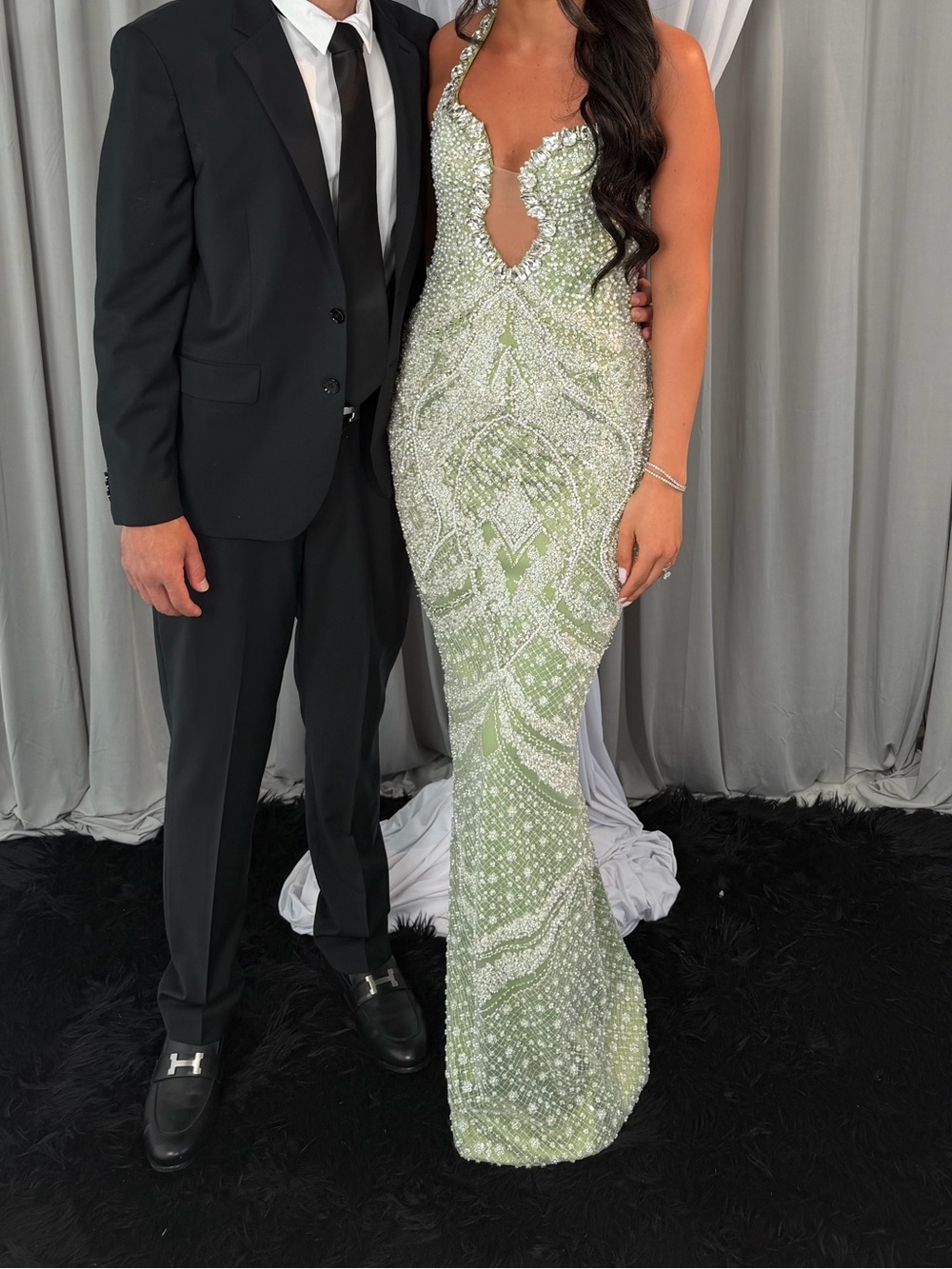 Elegant Beaded Evening Gown in Light Green Albina Dyla